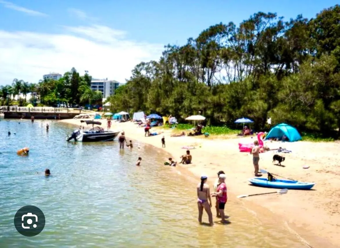Heart Of Cotton Tree- Walk To Beach & River Maroochydore Lägenhet